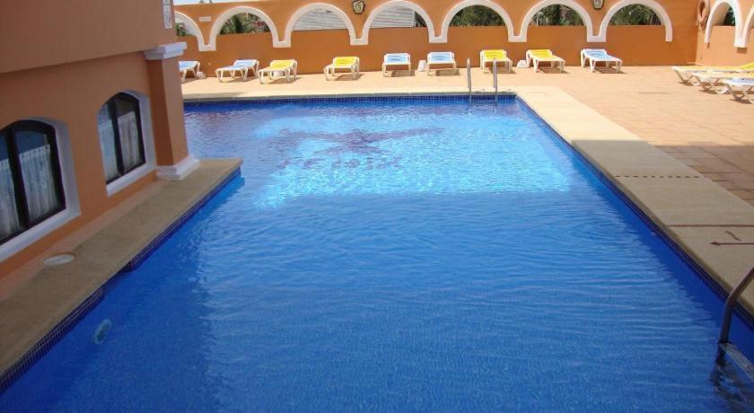 Casa Playa: Spacious 12-Person Retreat with Pool and Beachside Comfort Roquetas de Mar Exterior photo