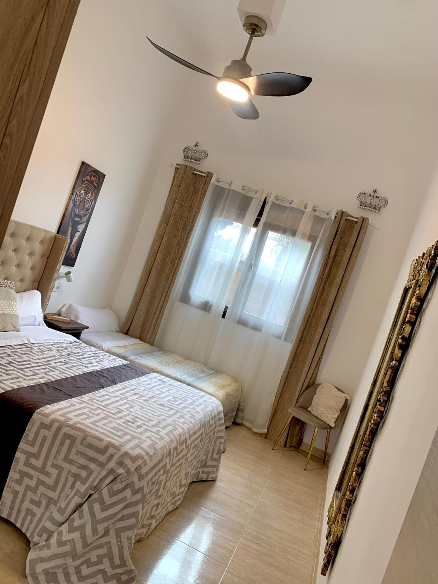 Casa Playa: Spacious 12-Person Retreat with Pool and Beachside Comfort Roquetas de Mar Exterior photo